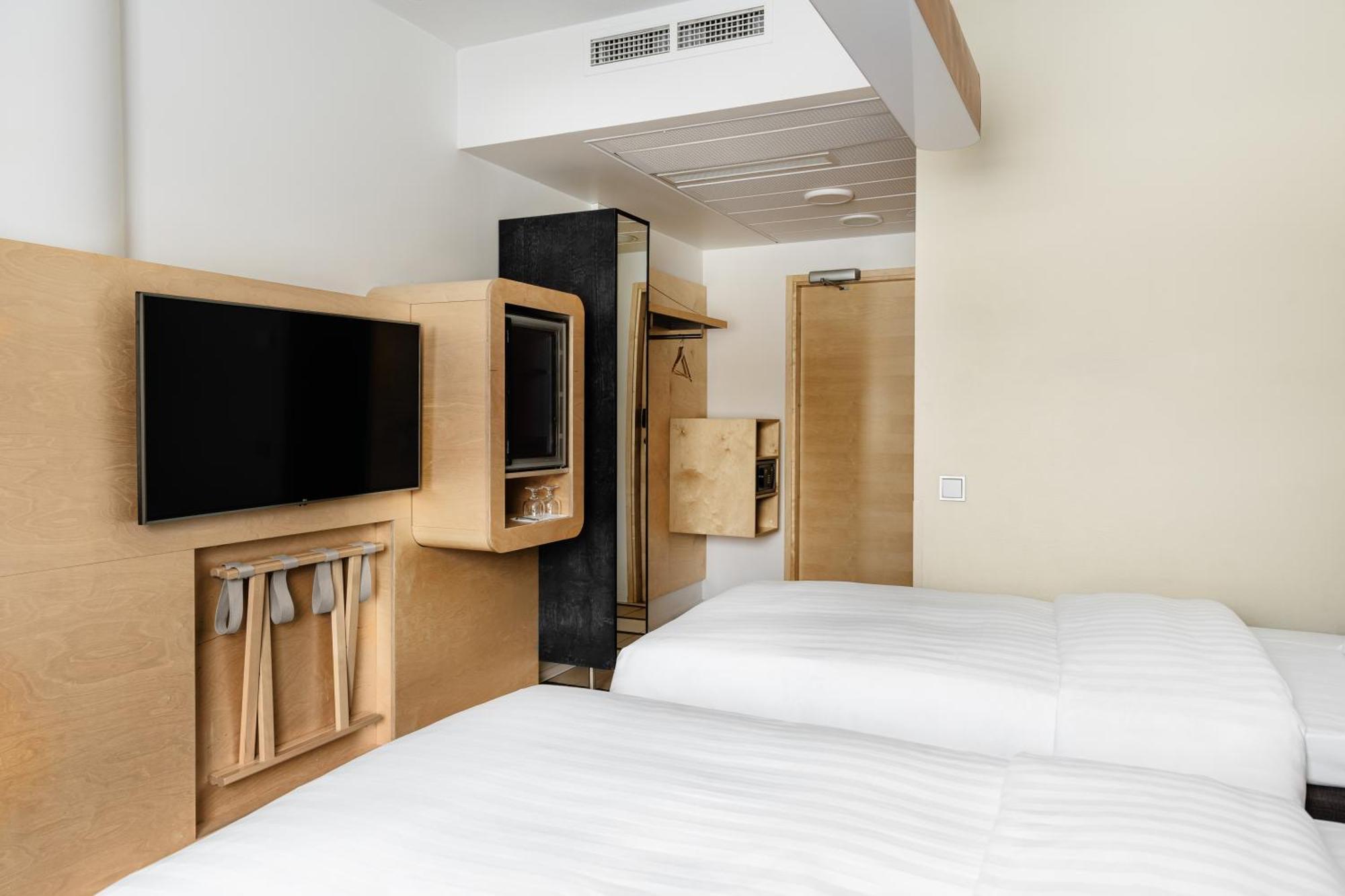 ออริจินัล โซคอส โฮเต็ล ตาปิโอลา การ์เดน เอสปอ Hotel เอสโป ภายนอก รูปภาพ