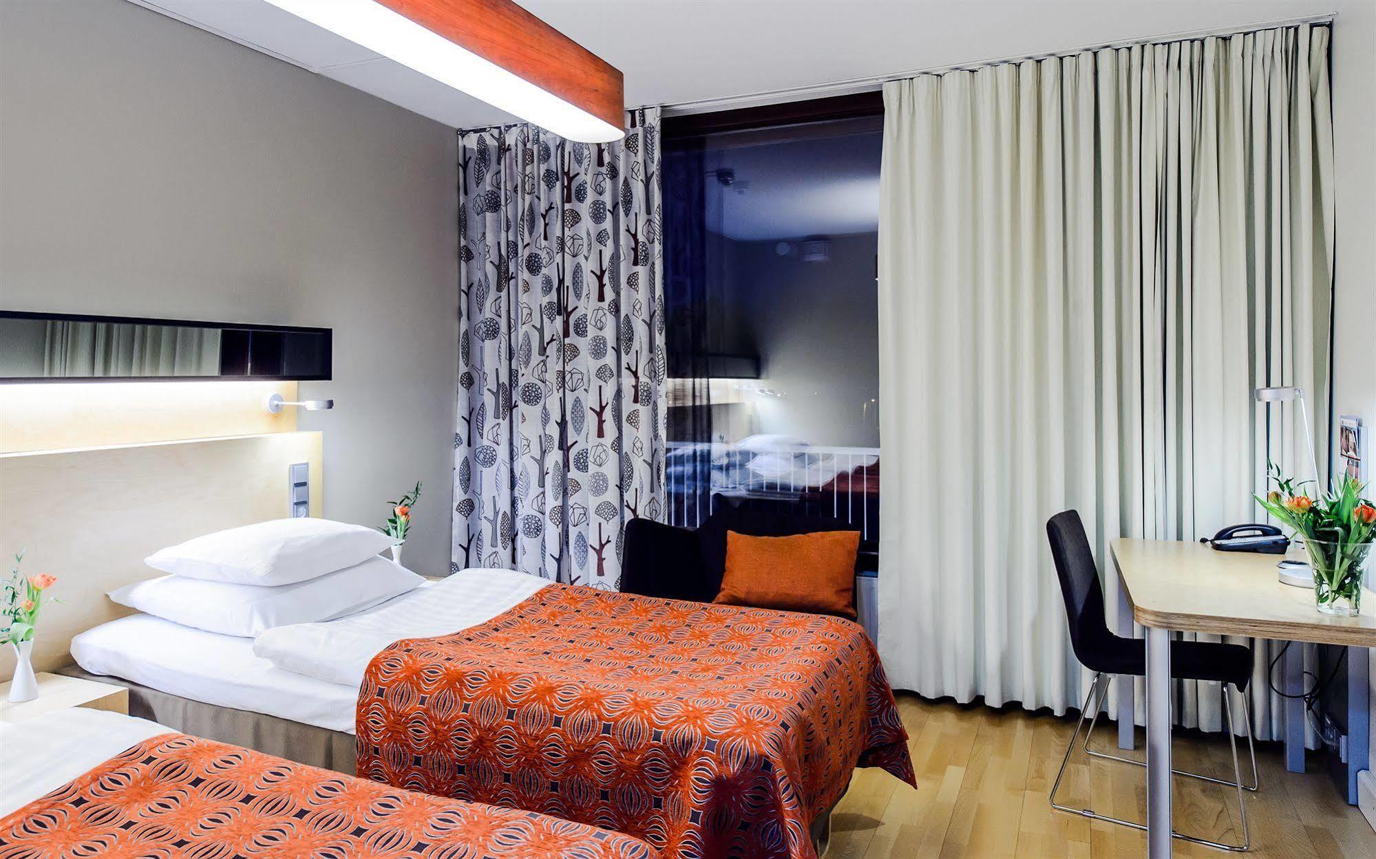 ออริจินัล โซคอส โฮเต็ล ตาปิโอลา การ์เดน เอสปอ Hotel เอสโป ภายนอก รูปภาพ